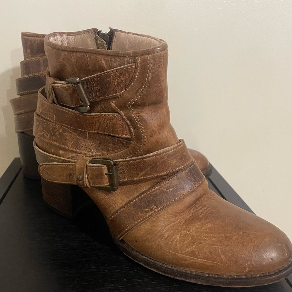 Freebird Estes Brown Leather Ankle Boots